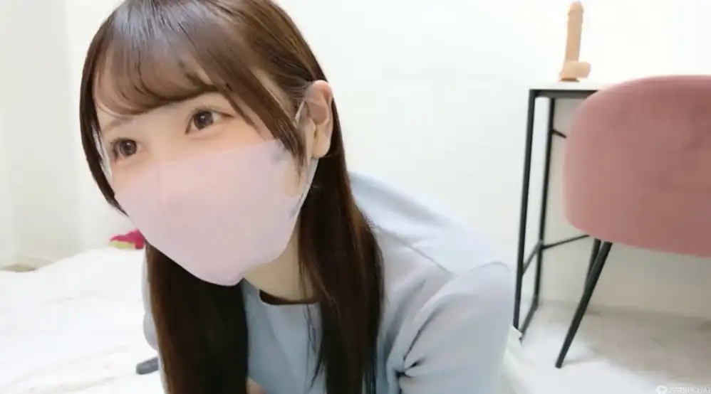 【ストリップチャット】なつきちゃん スカートぽい出来ず配信終了